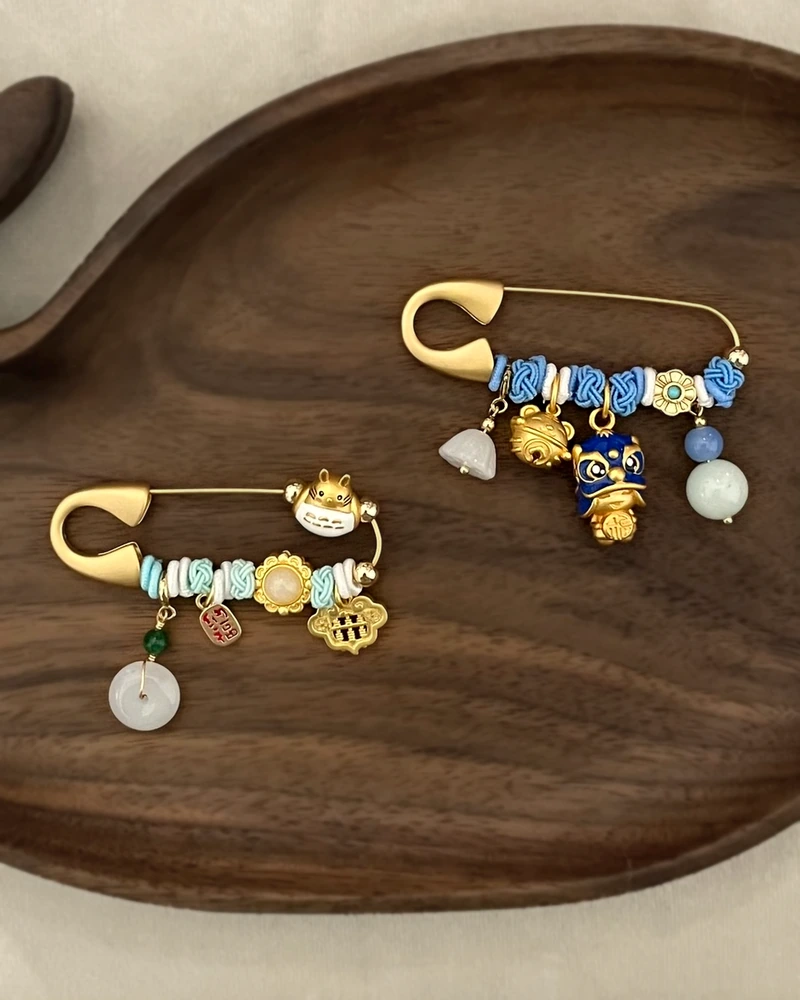 Corded Ornament & Brooch Set