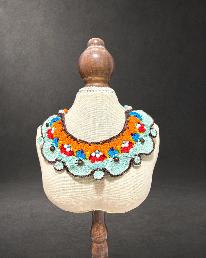 Multicolor Floral Collar