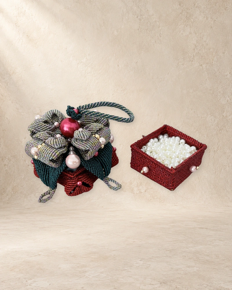 Red Box Knotted Sachet